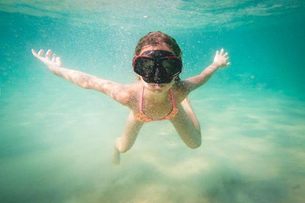 Quels sont les meilleurs spots pour le snorkeling autour des îles Gili, Indonésie?